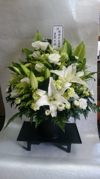 5000円お供えアレンジ０１ お花屋 南天荘 Beautiful Season And Beautiful Flower